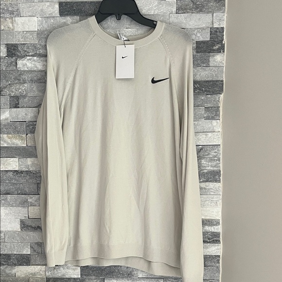 New!! Nike Women's Off-White Crewneck sweater top - Picture 1 of 6